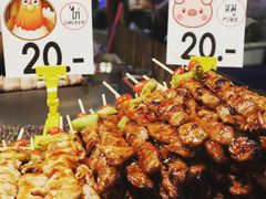 -席娜卡琳火车铁道夜市