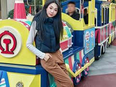 -王府井奥莱临潼小镇(临潼店)