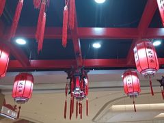 -鲁员外地锅鸡地锅鱼(龙湖江东天街店)