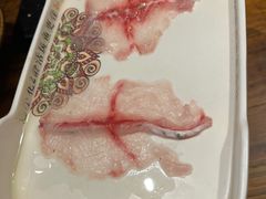-老牌坊云南鱼豆花火锅(爱建店)
