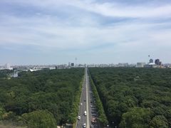 -胜利纪念柱