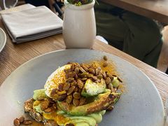 牛油果吐司-BOR Eatery(安福路店)