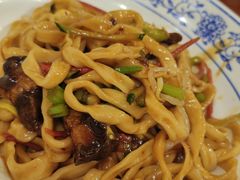 老北京炸酱面-门框胡同百年卤煮(新街口店)