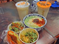 -正宁路小吃夜市