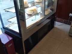 面包甜点陈列柜-红宝石·鲜奶小方(莘庄店)