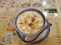 -广信牛奶甜品世家(台东店)