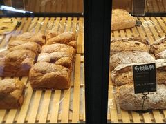 -Dough&Joe团憩(瑞虹天地月亮湾店)