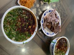 -吾穆勒蓬灰牛肉面·清真(北滨河中路店)