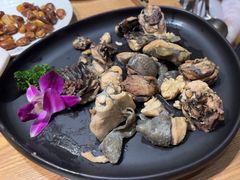 -一朵菌·野生菌探索家火锅(南亚店)