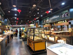 面包甜点陈列柜-苏格里岛自助海鲜烤肉火锅(集美万达店)