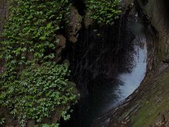 -龙水峡地缝景区