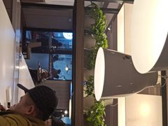 -肯德基(西影路店)
