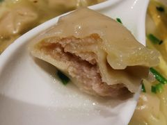 刀鱼馄饨-老半斋(福州路店)