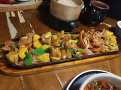 包浆豆腐烤肥肠-雀舞云南菜(天津天河城购物中心店)