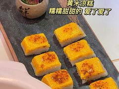 -阿瓦山寨·湘菜现炒·剁椒鱼头王(咸阳总店)