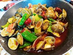 -巴厘龙虾·榜首油焖大虾(音乐学院·沿江酒馆店)