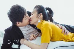-现代经典婚纱摄影