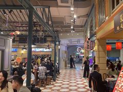 -大食代美食广场(上海中心店)