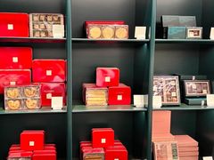 -上海半岛酒店·半岛精品店
