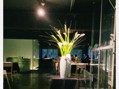 -穹六人间 people 6(岳阳路店)