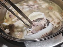 -三个椰子·现砍椰子鸡(金源CBD店)