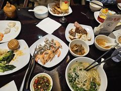 -荣誉国际酒店-海鲜自助餐厅(迎宾大道店)