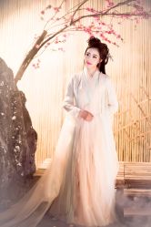 点击看大图 -九月鹰飞汉服摄影工作室