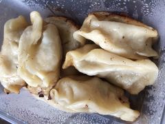 -黄阿姨锅贴大王(万航渡路店)