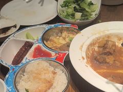 -爱碗亭·鲜炒湖南菜(壹城中心店)