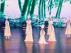 -伊叶舞蹈YEAH DANCE(LCM置汇旭辉校区)