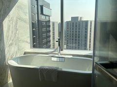 -上海虹桥祥源希尔顿酒店