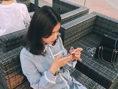 -UNI UNI(环亚凯瑟琳店)