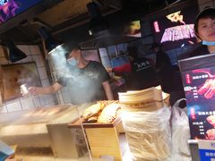 -八一路好吃街(雨田商务大厦店)