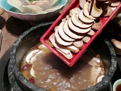 -蘑界·野生菌火锅(深业上城店)