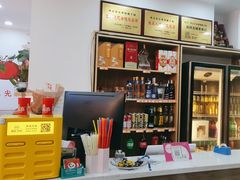 -休记光头香辣蟹干锅(绵竹店)