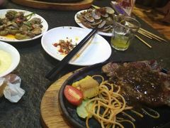 -皇品世家牛排(七一路店)