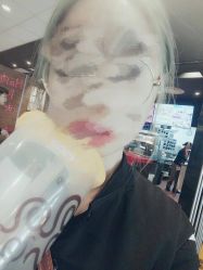 奶奶灰快掉完颜色-Moyue HAIR SALON