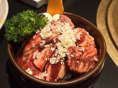 -山川小町·极番烧肉(新地假日广场店)