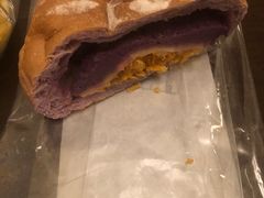 紫薯麻薯金沙欧包-佩家私房烘焙(宝龙店)