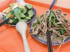 凉菜拼盘-马艾萨中国兰州牛肉拉面(劲松店)