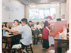 大堂-海岛八号龙虾烧烤田鸡(蓝天路总店)