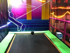 -酷跳蹦床主题公园(万胜广场店)