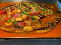 清江鱼-鸣记脆皮烤鱼·海鲜烤鱼(三八广场店)