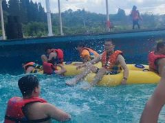 -青鱼湾水上乐园
