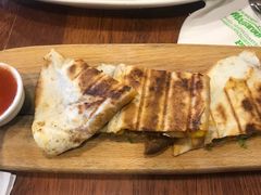 墨西哥烤牛肉芝士夹饼-玛格萝妮比萨屋(陆家浜路店)