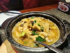 石锅黑豆豆腐-真地道京味府·鲜橙烤鸭·北京菜(朝外大街东大桥店)