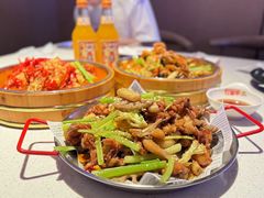 黄焖咖喱小龙虾-红盔侠小龙虾(海宁银泰店)