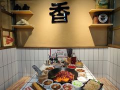 -巴卤社老火锅(财富店)