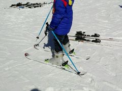 -采薇庄园四季滑雪场