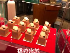 -咖啡苑自助餐厅·中国大饭店
